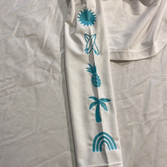 Old Navy girls beach tops size Med set of 2. - Picture 5 of 6